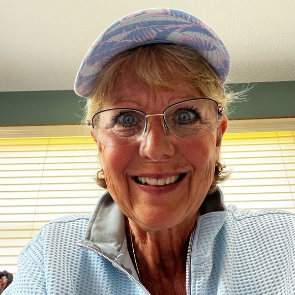 Meet your Posher, Jacqueline - Picture 1 of 1